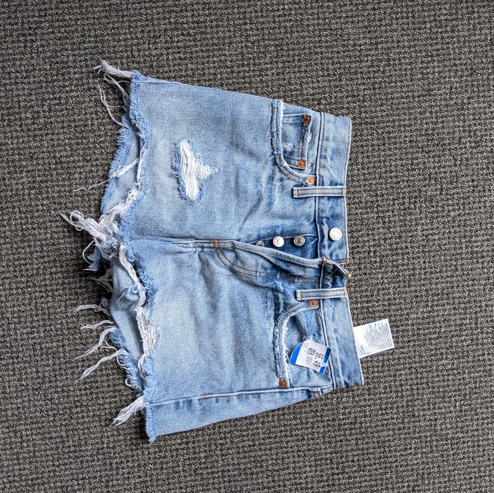 Vintage Distressed Levi Shorts 25 / 0